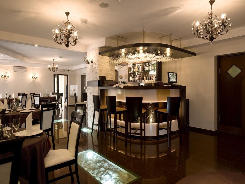 Hotel Constancja Częstochowa Buitenkant foto