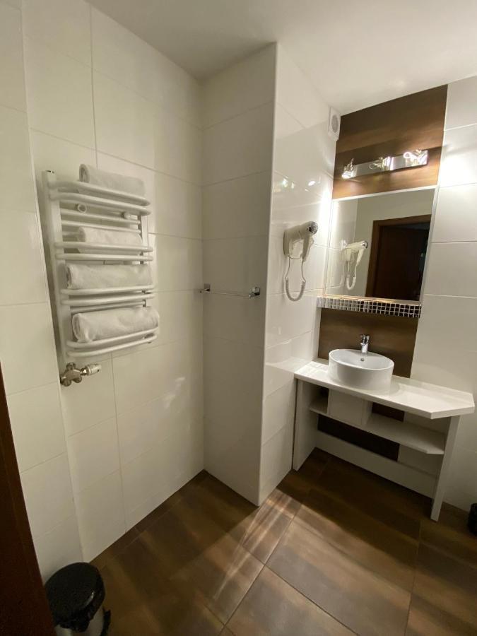 Hotel Constancja Częstochowa Buitenkant foto