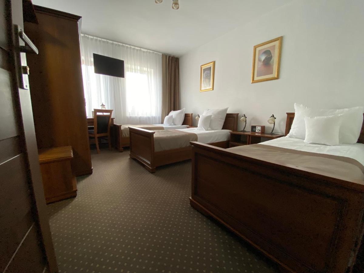 Hotel Constancja Częstochowa Buitenkant foto