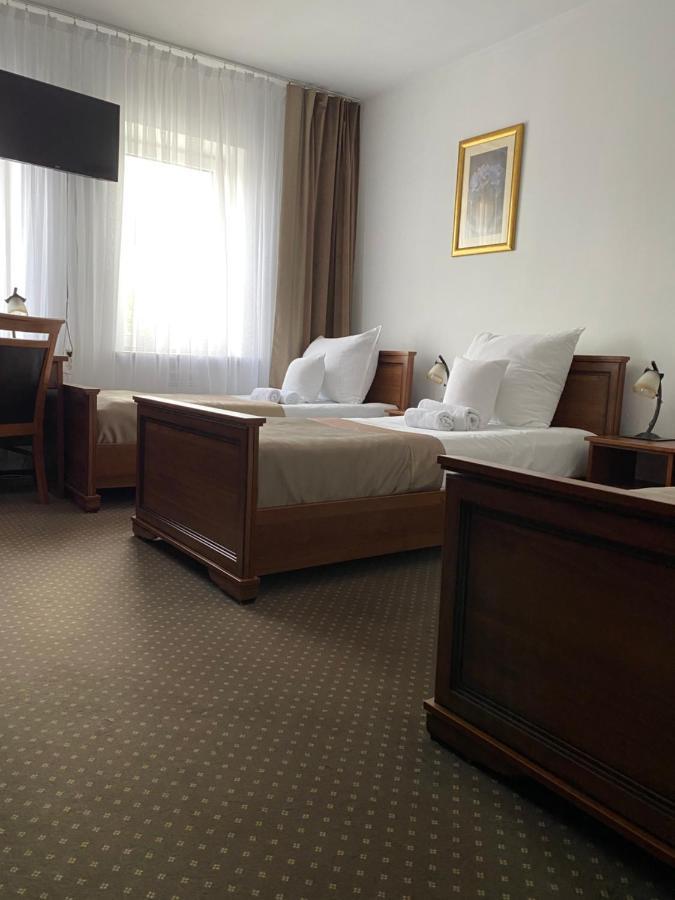 Hotel Constancja Częstochowa Buitenkant foto